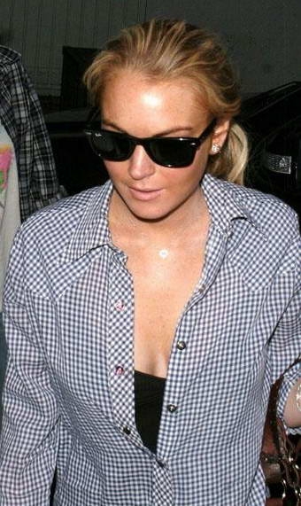 ����-�޺��ܳ�ͥӦѶ��Ů�ѳ�����������(ͼ)