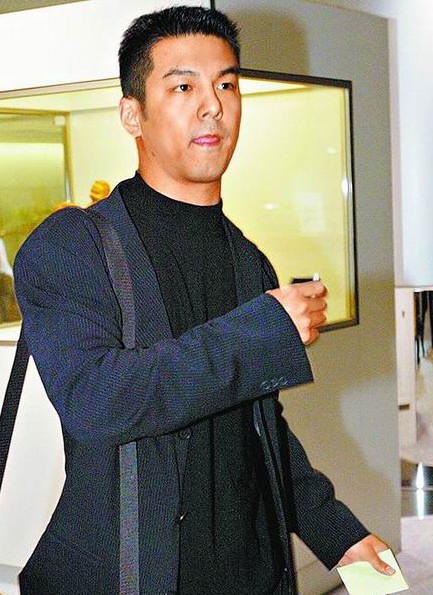 贾静雯撤销对夫假处分申请闻黄磊即变脸(附图)