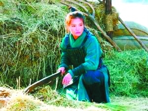 赵薇遭富豪狂追获赠悍马?嫂子陈蓉:她没男友