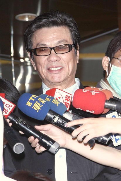 猪哥亮与经纪人杨登魁握手言和准备复出(图)
