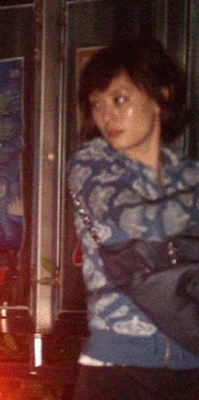 孙俪夜会闺蜜享受单身 与张柏芝“撞衫”(图) 孙俪夜会闺蜜享受单身 与张柏芝“撞衫”(图)