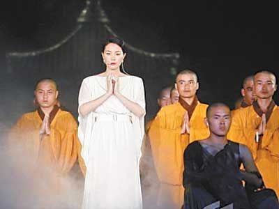 王菲复出要捞8000万 为生计奔波再战娱乐圈 王菲复出要捞8000万 为生计奔波再战娱乐圈