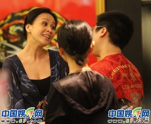 ��������Լҵ��ҵ�� ̸Ц�����ϰ�緶(ͼ)