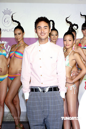 ��ͼ����챻�Ȼ�����Ů��ΧΪѡ��������