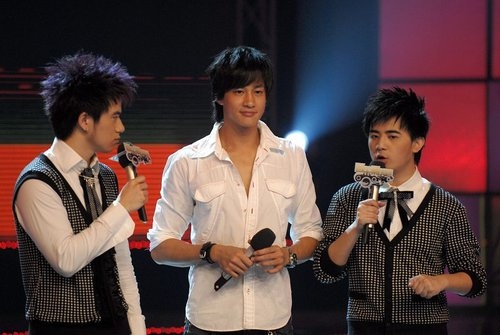 ������ͨ�渶����Ѫ�Ĵ��ۡ� ��PK���Ұܡ� 