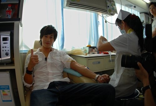 ������ͨ�渶����Ѫ�Ĵ��ۡ� ��PK���Ұܡ� 