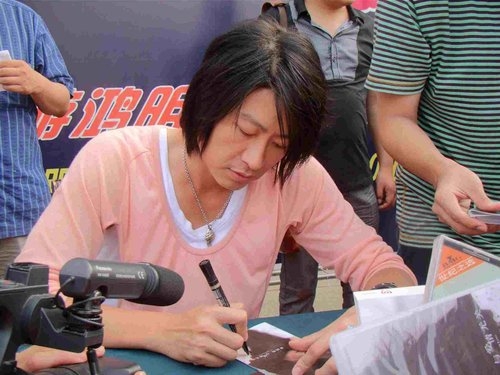 �κ����µ�ǩ���������� �������������������