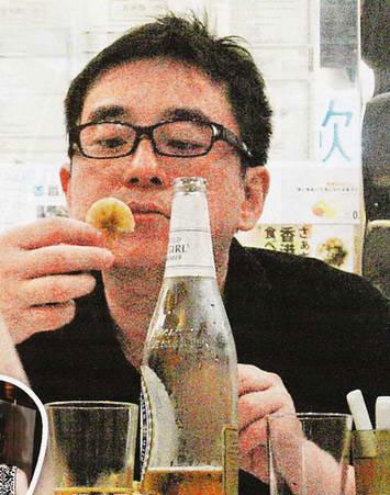 吕方失恋兼失业受双重打击 借酒消愁度日(图) 吕方失恋兼失业受双重打击 借酒消愁度日(图)