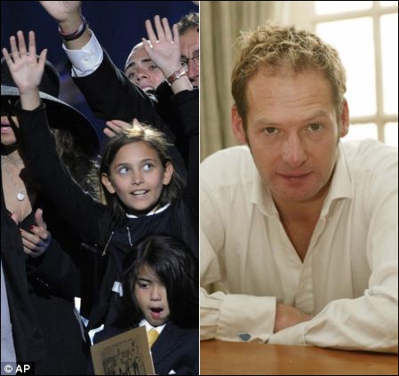 �ܿ�ѷŮ�����������ع� ��Ϊ�ܿ�ѷ��Ů�̸�