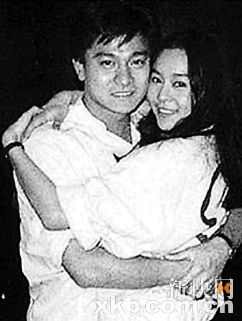 喻可欣暗讽朱丽倩是小三卖旧物因不知如何处理