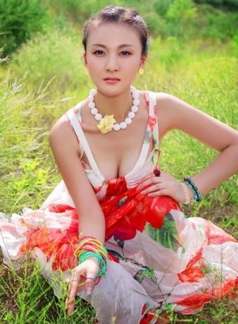 盘点性感晶女郎 林熙蕾优雅郑亦桐娇俏(图) 盘点性感晶女郎 林熙蕾优雅郑亦桐娇俏(图)