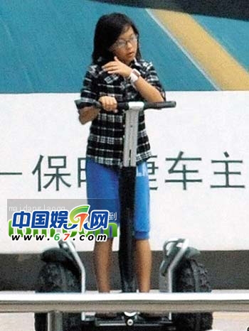 ��������Ů�ֺ����� ����8��5��񼾸ͯ����