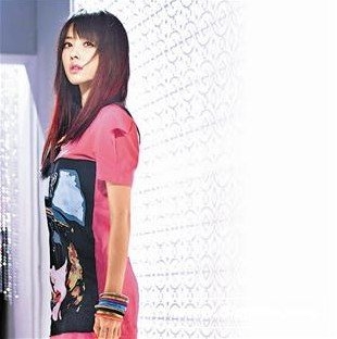 蔡依林半裸湿身趴浴缸 性感撩人大呼不敢太露