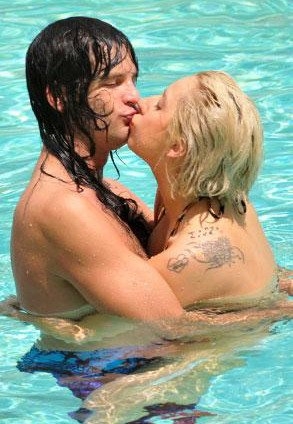 Lady GaGa ﱸΪ6